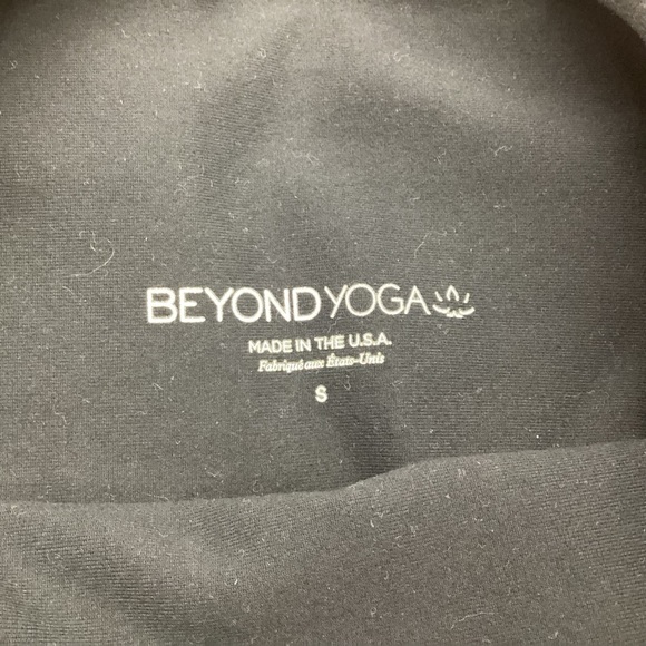Beyond Yoga Rise Above Leggings Size Small - Picture 7 of 9